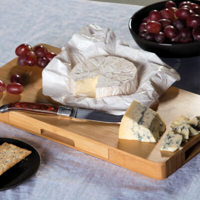 gourmet-cheese-board-set_lifestyle